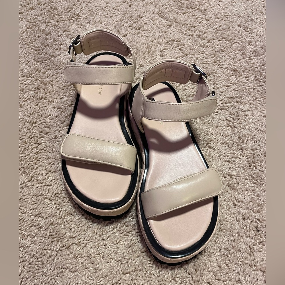 All Black Quilted Leather Sandals Cream and Black Sz. 7